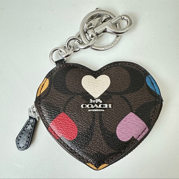 LAST ONE! COACH Ltd Edition Heart Bag Charm | Signature Canvas | Heart Print NWT - Picture 2 of 9